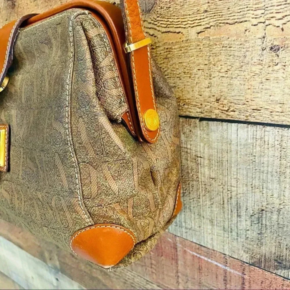 Flavi Vismano Vintage Italian Leather Crossbody - Picture 3 of 10